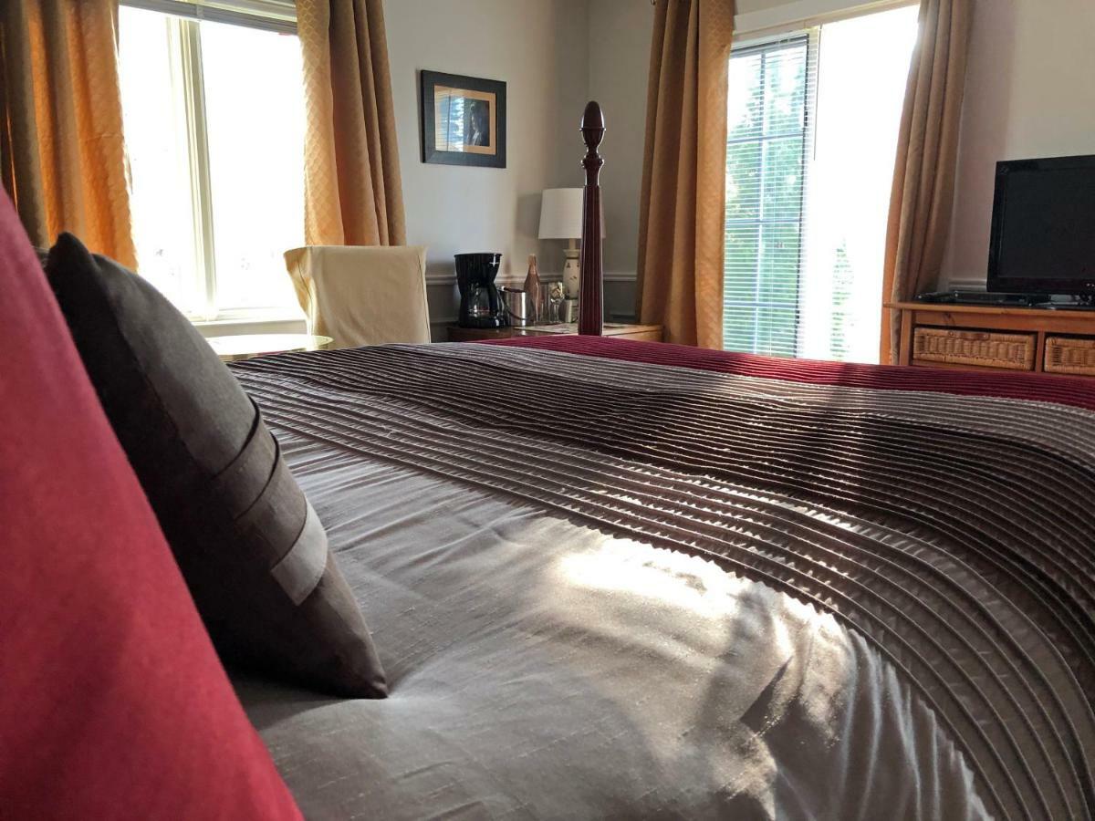 Butler Creek House Bed & Breakfast Niagara-on-the-Lake Екстериор снимка
